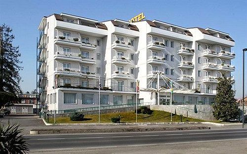 Air Palace Hotel Leinì Esterno foto